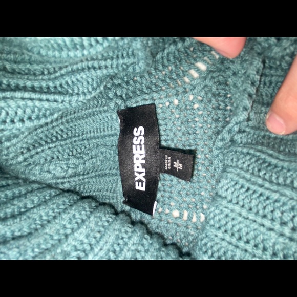 3/$40 💖Express Fall Cable Cowlneck Sweater - Picture 4 of 5